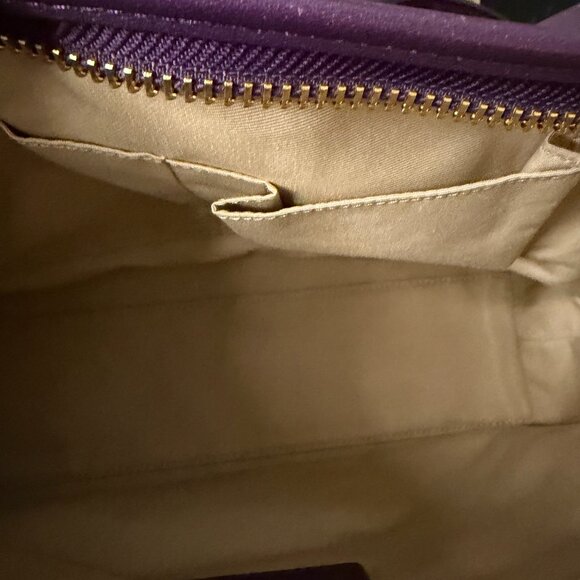 Coach Signature Bag - Picture 5 of 11